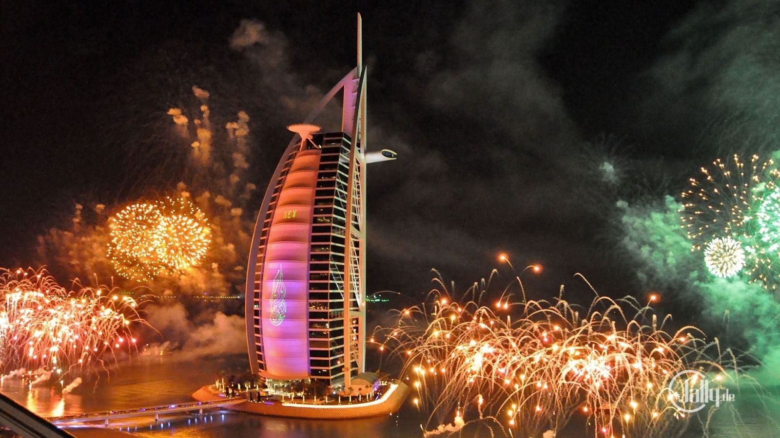 صور احتفالات راس السنة الميلادية 2023 في الإمارات